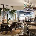 Hotel Mariano Cubi 4*