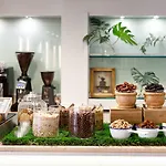 Mariano Cubi Hotel 4*
