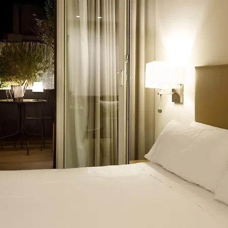 Mariano Cubi Hotel 4*