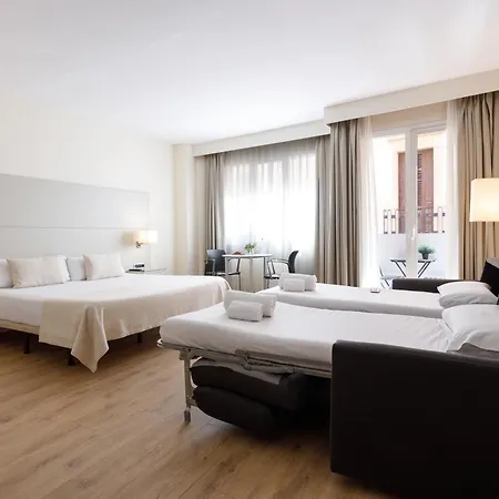 Hotel Mariano Cubi 4*