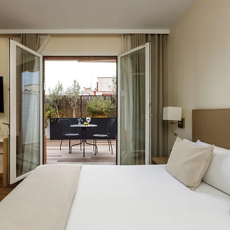 Mariano Cubi Hotel 4*